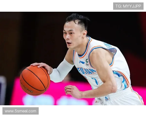 上海玄鸟大胜江西汤杰贡献13分助力球队100比87胜利