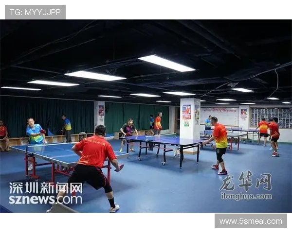 社区乒乓球赛老少同场竞技乐无穷